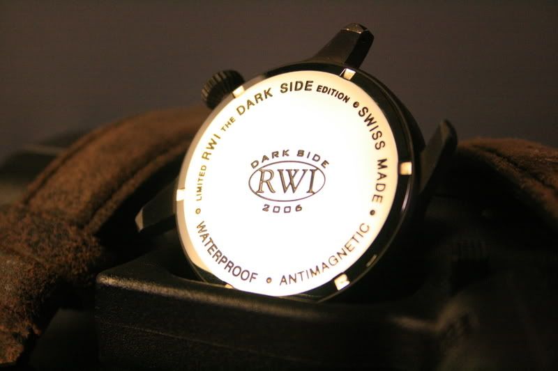 rwiwatch005.jpg