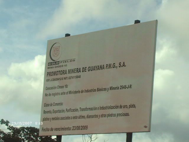 Entrada a la Mina Choco 10 en el Callao, Venezuela. Cuando la concesion la tenia la sudafricana Gold Fields, que a su vez, la habia comprado a Promotora Minera de Guayana, PMG. Ahora fue vendida a Russoro.