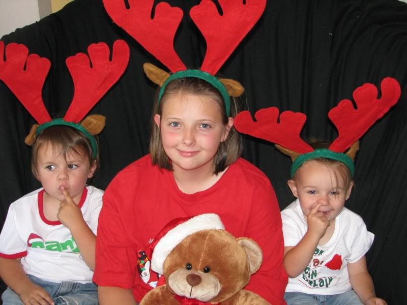 IMAGE: http://i80.photobucket.com/albums/j164/swaybee/group2.jpg