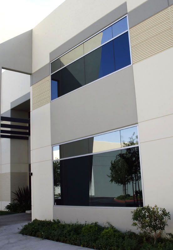 IMAGE: http://i80.photobucket.com/albums/j165/thisnamztaken/WindowReflections025.jpg