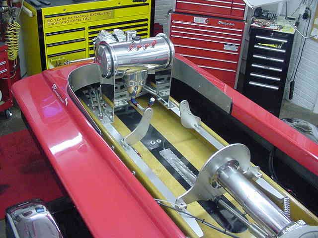 enginebayfromrightfronthi.jpg