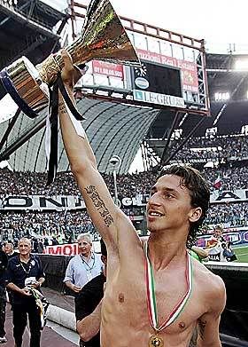 ibrahimovic with tattoos in arm