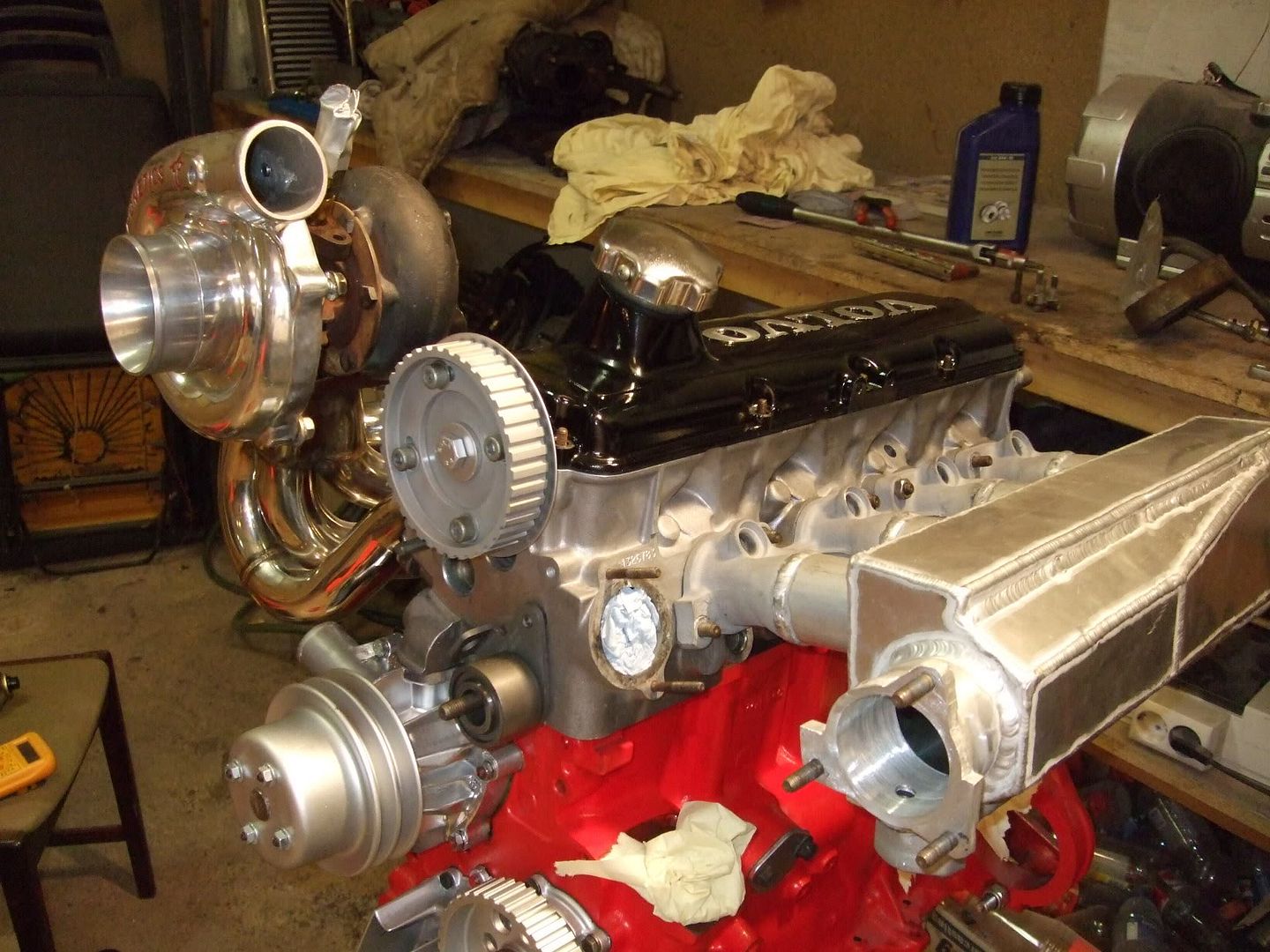 volvo242Tmotor149.jpg
