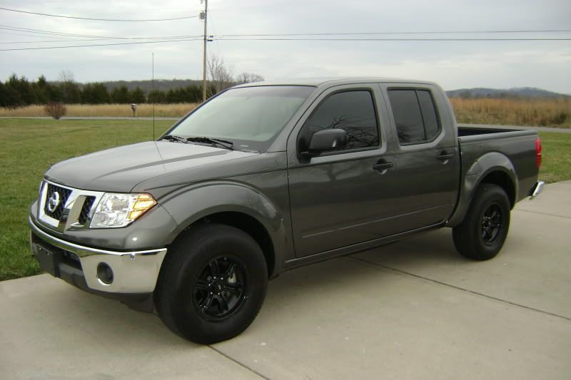 2003 Nissan frontier black rims #8