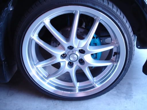 http://i80.photobucket.com/albums/j180/valerie_78/wheels/DSC02154.jpg