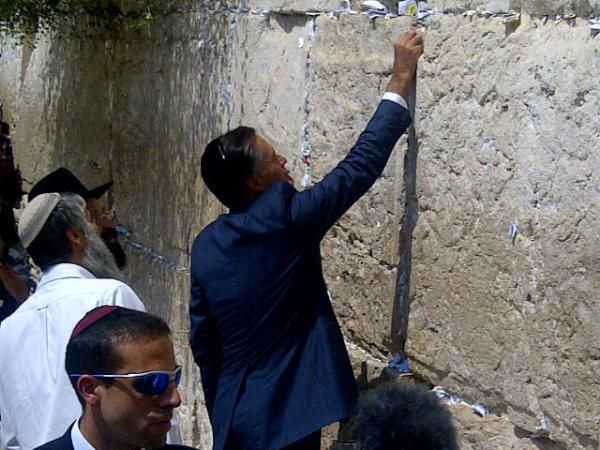 Romney at Western Wall