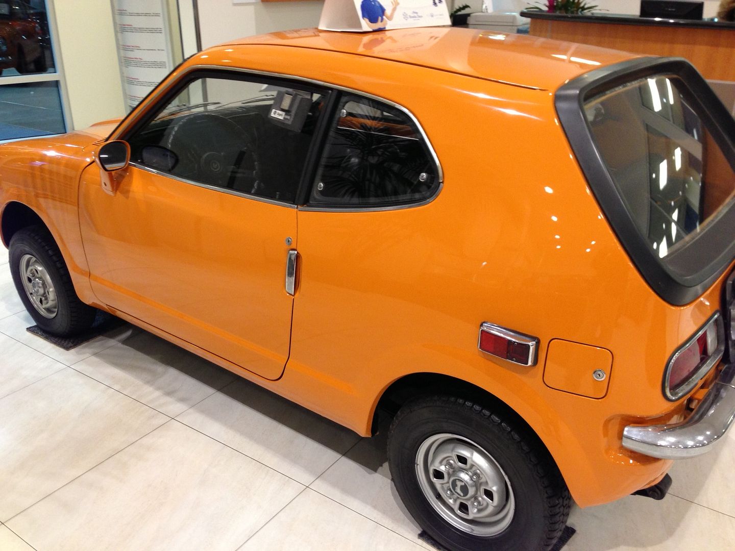 Honda AZ 600