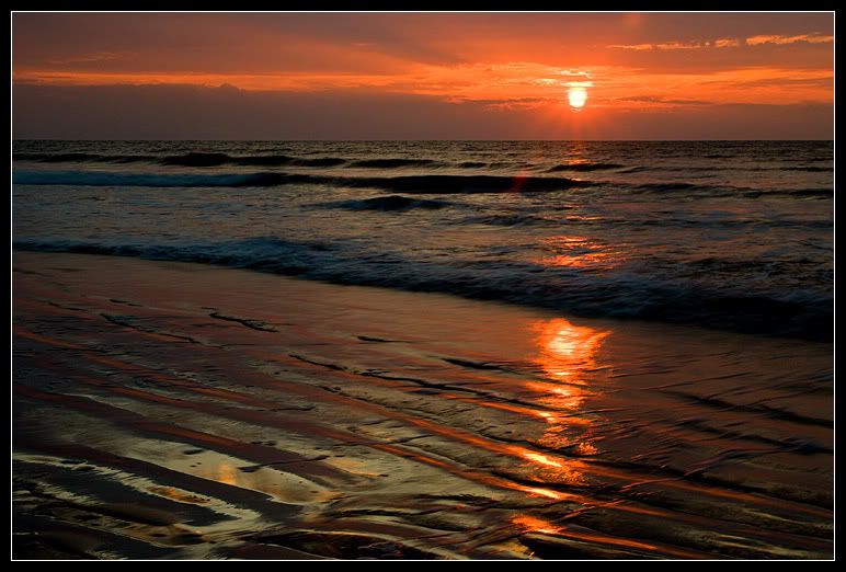 IMAGE: http://i80.photobucket.com/albums/j187/stime187/SB_sunset_6169_web.jpg