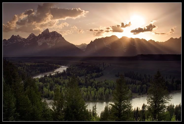 IMAGE: http://i80.photobucket.com/albums/j187/stime187/snakeriver_rays_1384_web.jpg