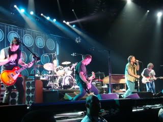 pearljam017.jpg