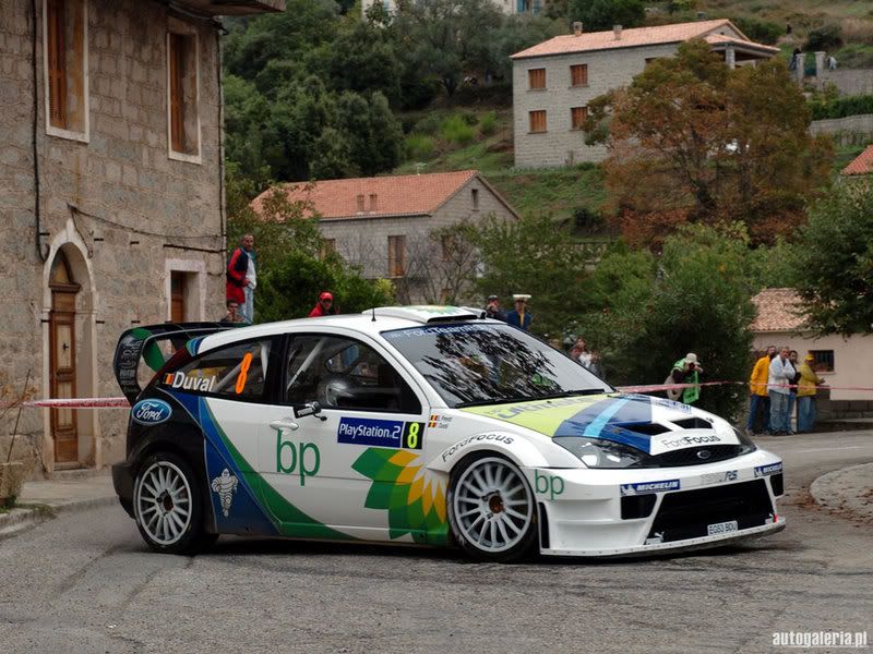 ford_focus_wrc_2004_02_m.jpg