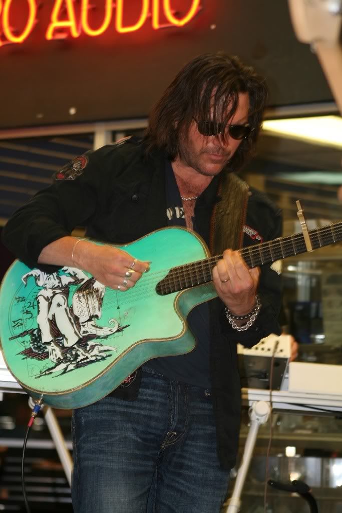 Kip Winger Guitar Photo by lakatNH | Photobucket